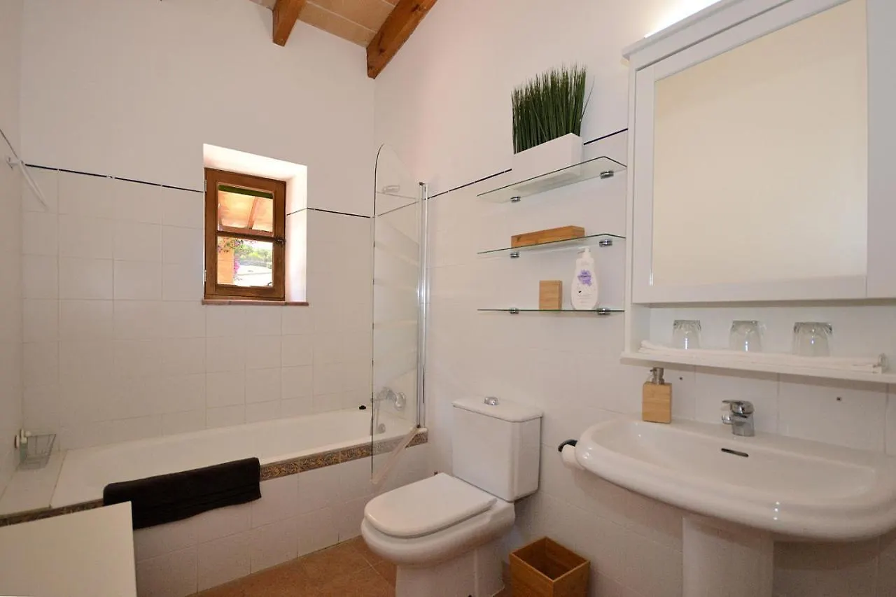 Holiday home Villa Calderitx Ariany